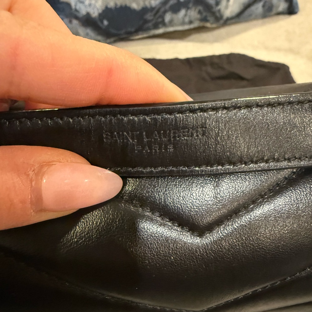 Saint Laurent Medium Loulou Matelassé Leather Shoulder Bag - Picture 5 of 16